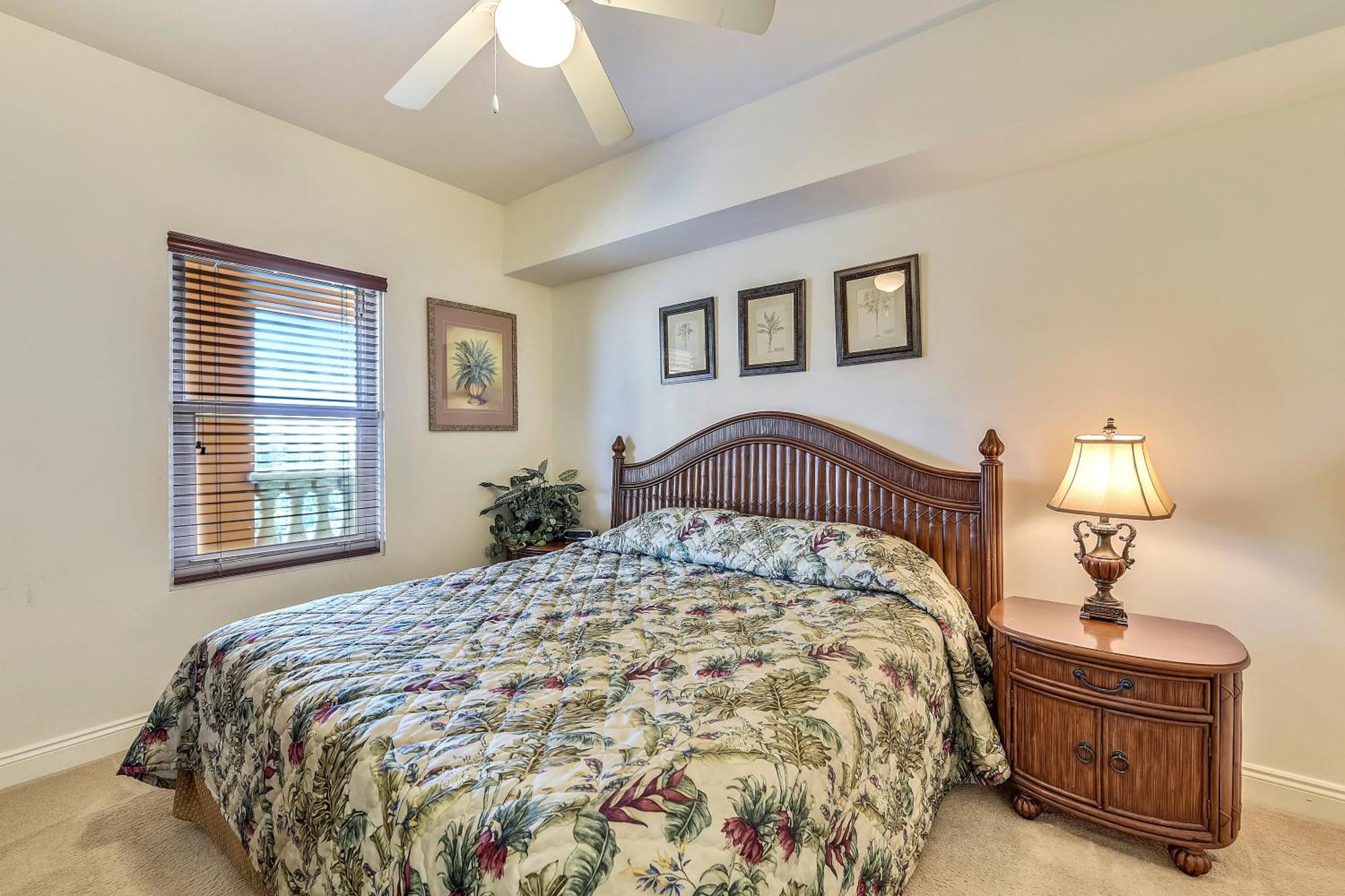 Calypso Resort And Towers #602-E By Book That Condo Panama City Beach Room photo