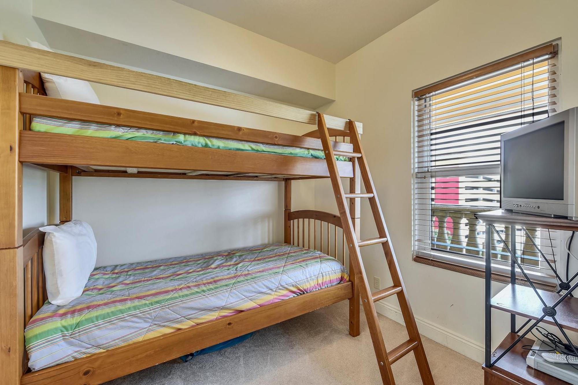 Calypso Resort And Towers #602-E By Book That Condo Panama City Beach Room photo